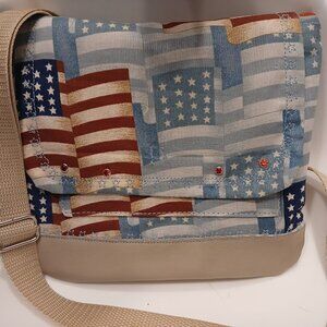 New Patriotic Stars & Stripes USA Flag Hand Shoulder Bag Purse Red White & Blue